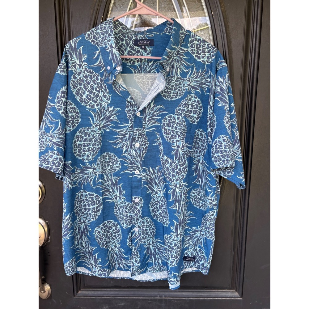 Simply Southern Mens XL Blue Pineapple Print Short Sleeve Button Down Shirt